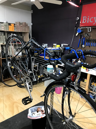 Bicycle Store «OSCyclery», reviews and photos, 1114 NE Orenco Station Pkwy, Hillsboro, OR 97124, USA
