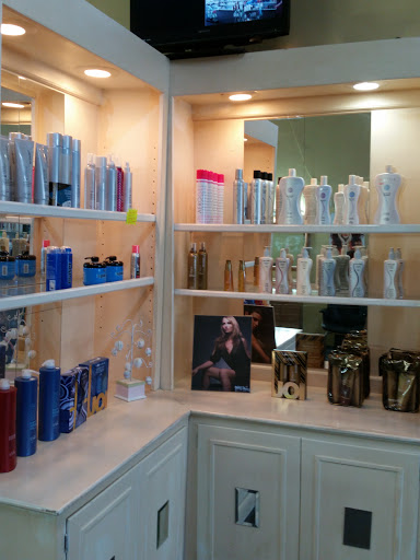 Shopping Mall «Alta Vista Shopping Center», reviews and photos, 1459 Freedom Blvd, Watsonville, CA 95076, USA