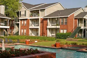 The Willows Apartments Shreveport image