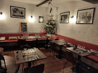 Atmosphère du Café et restaurant de grillades Restaurant Du Théâtre à Sanary-sur-Mer - n°2