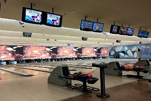 Break Point Bowl & Entertainment image