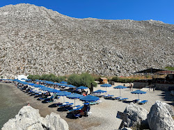Foto von Saint Nicholas Beach von Klippen umgeben