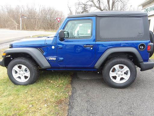 Car Dealer «Genesee Valley Chrysler Dodge Jeep», reviews and photos, 1695 Interstate Dr, Avon, NY 14414, USA