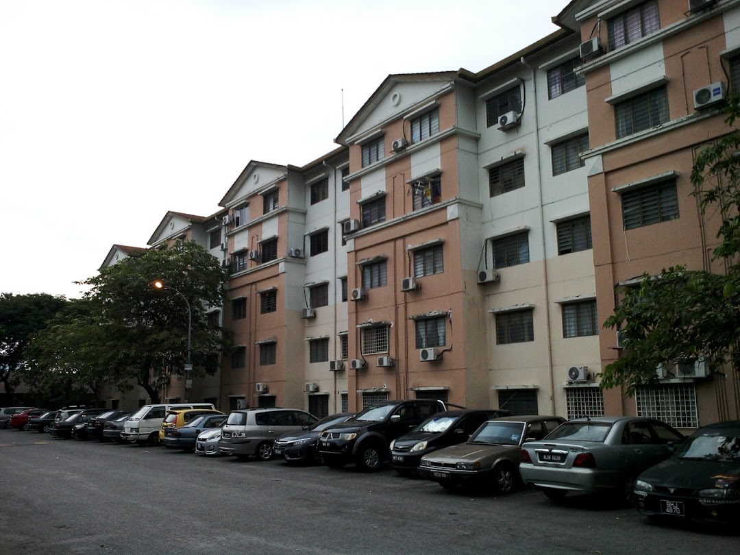 Pangsapuri Seroja Puchong