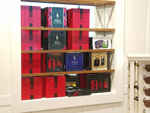 Shopping Mall «Orlando Vineland Premium Outlets», reviews and photos, 8200 Vineland Ave, Orlando, FL 32821, USA