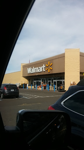 Discount Store «Walmart», reviews and photos, 321 NE Kings Valley Hwy, Dallas, OR 97338, USA