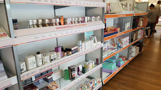 Hair Salon «Ulta Beauty», reviews and photos, 24235 Magic Mountain Pkwy, Valencia, CA 91355, USA