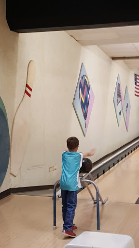 Bowling Alley «Crossroads Bowling Center», reviews and photos, 4370 Dowlen Rd, Beaumont, TX 77706, USA