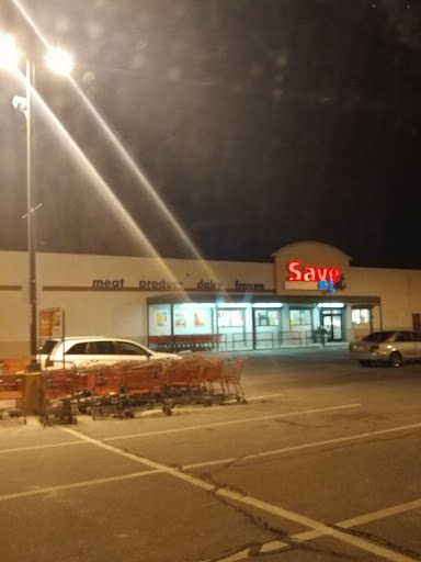 Grocery Store «Save-A-Lot», reviews and photos, 100 Griffin St, Fall River, MA 02724, USA