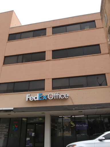 Print Shop «FedEx Office Print & Ship Center», reviews and photos, 525 Florida St, Baton Rouge, LA 70801, USA