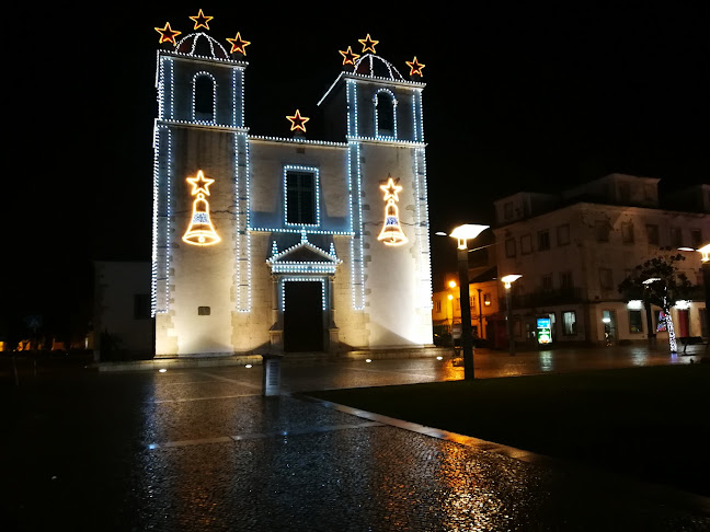 Avaliações doIgreja do Espírito Santo Matriz do Montijo em Montijo - Igreja