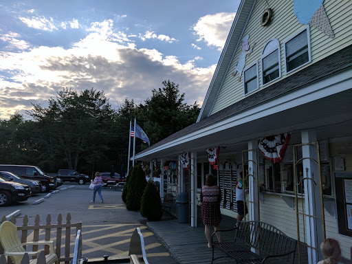 Ice Cream Shop «Udder Heaven Ice Cream Retreat», reviews and photos, 369 ME-3, Bar Harbor, ME 04609, USA