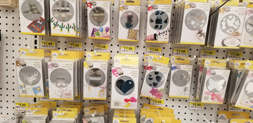 Shopping Mall «Crossroads Bellevue», reviews and photos, 15600 NE 8th St, Bellevue, WA 98008, USA