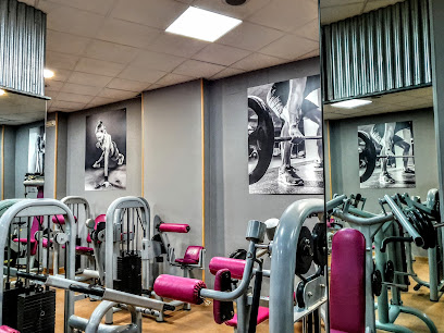 Star Fitness - C. Diego Serrano, 18, 14005 Córdoba, Spain