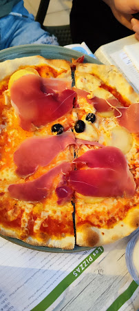 Pizza du Pizzeria Pizza Ciné à Mâcon - n°18
