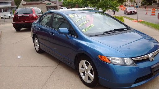 Campus Cars, 1337 Regent St, Madison, WI 53715, USA, 