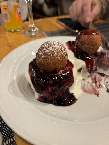 Opinii despre Capra Neagră Rustic - Poiana Brașov în Brașov - Restaurant