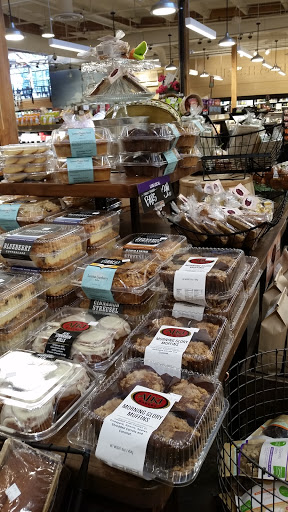 Grocery Store «Main & Vine», reviews and photos, 5010 Point Fosdick Dr NW, Gig Harbor, WA 98335, USA