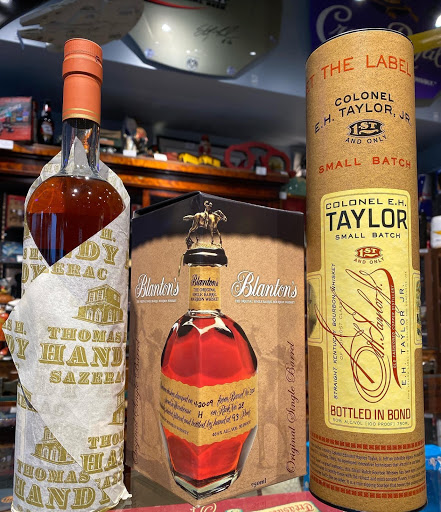 Liquor Store «Liquor plus Wine, Spirits, and Craft Beer», reviews and photos, 5753 NE Antioch Rd, Gladstone, MO 64119, USA