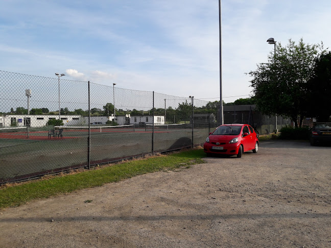 Reviews of Oxford Sports Tennis Club in Oxford - Sports Complex