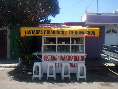 Tostadas y mariscos de que chon