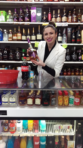 Liquor Store «Hollywood Liquors Inc», reviews and photos, 950 Tremont St, Roxbury Crossing, MA 02120, USA