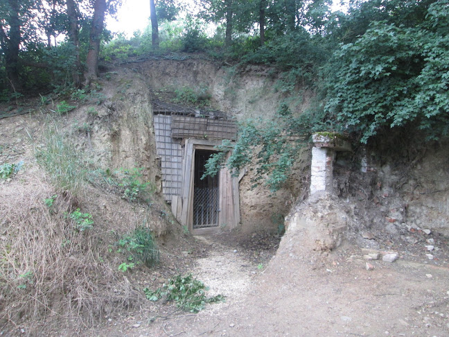 Hozzászólások és értékelések az Szent Korona bunker-ról