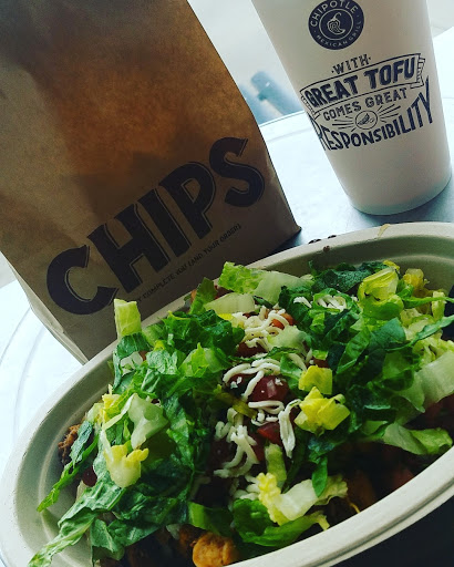 Mexican Restaurant «Chipotle Mexican Grill», reviews and photos, 415 E Loop 281, Longview, TX 75605, USA