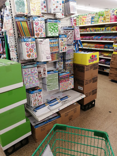 Dollar Store «Dollar Tree», reviews and photos, 918 E New York St #130, Aurora, IL 60505, USA