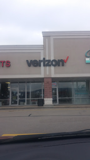 Cell Phone Store «Verizon Authorized Retailer - Wireless Zone», reviews and photos, 812 Vanderbilt Rd, Connellsville, PA 15425, USA