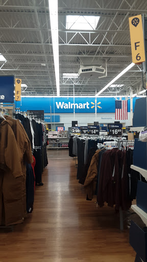 Department Store «Walmart Supercenter», reviews and photos, 201 Chamber Dr, Milford, OH 45150, USA
