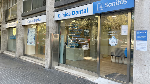 Clínicas dentales sanitas Barcelona