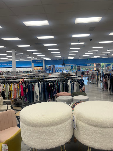 Clothing Store «Ross Dress for Less», reviews and photos, 920 Herndon Ave, Clovis, CA 93612, USA