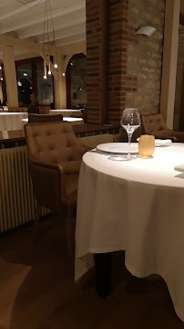 Atmosphère du Restaurant gastronomique Au Vieux Pressoir - Maison Gublin à Mesnil-Saint-Père - n°3