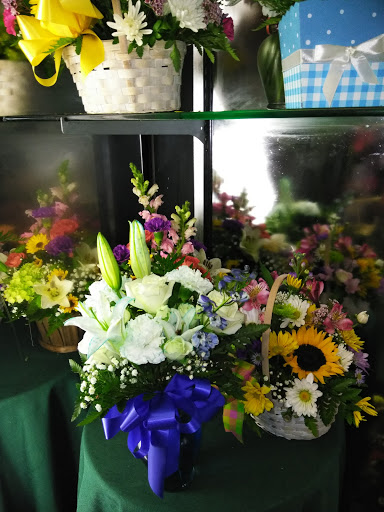 Fort Myers Blossom Shoppe Florist & Gifts, 13971 N Cleveland Ave, North Fort Myers, FL 33903, USA, 