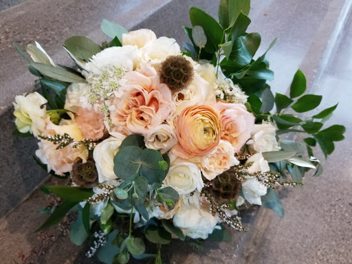 Florist «Forever In Bloom Floral», reviews and photos, 627 Hiawatha Ave, Vadnais Heights, MN 55127, USA