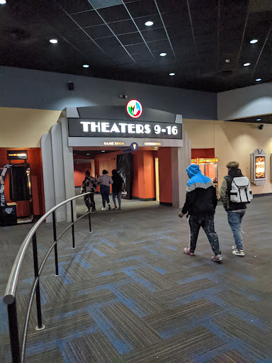 Movie Theater «Regal Cinemas Greensboro Grande 16», reviews and photos, 3205 Northline Ave, Greensboro, NC 27408, USA