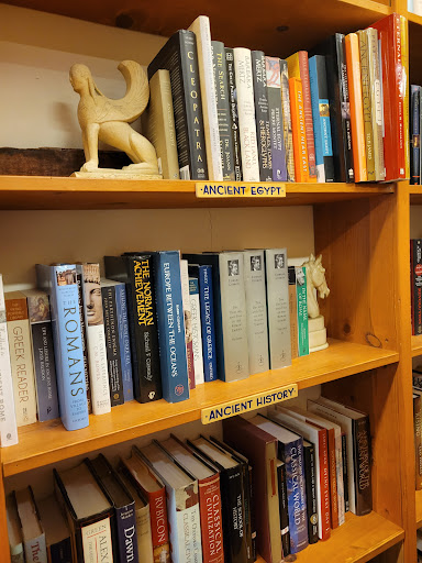 Used Book Store «Mercer Street Books», reviews and photos, 7 Mercer St, Seattle, WA 98109, USA