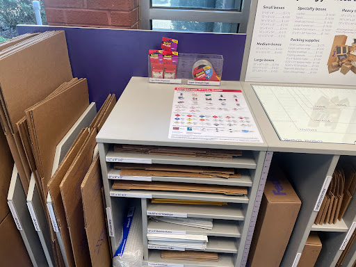 Shipping and Mailing Service «FedEx Ship Center», reviews and photos, 100 Progress Ct, Winston-Salem, NC 27105, USA