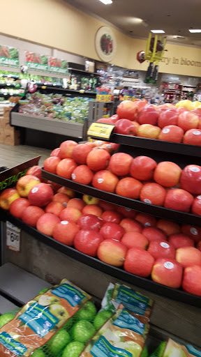 Grocery Store «Safeway», reviews and photos, 2836 Pacific Ave, Forest Grove, OR 97116, USA
