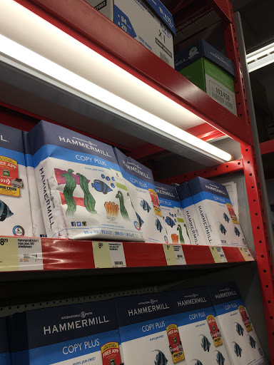 Office Supply Store «Staples», reviews and photos, 855 Central Park Ave, Scarsdale, NY 10583, USA