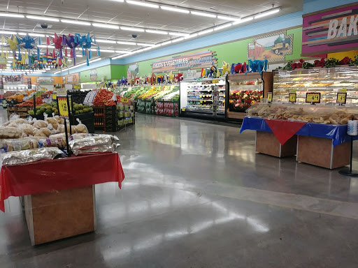 Supermarket «Food City», reviews and photos, 1940 W Indian School Rd, Phoenix, AZ 85015, USA