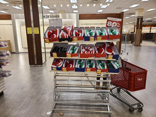 Department Store «Century 21 Department Store», reviews and photos, 61-35 Junction Blvd, Rego Park, NY 11374, USA