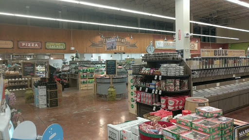 Grocery Store «Fresh Thyme Farmers Market- 82nd», reviews and photos, 4225 E 82nd St, Indianapolis, IN 46250, USA