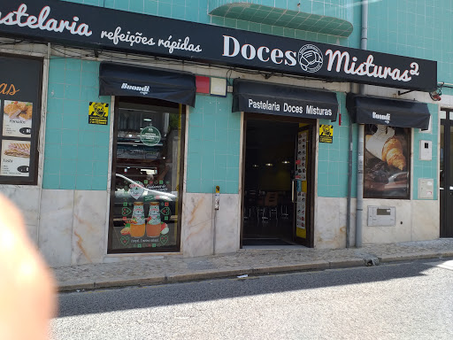 Cafetaria Doces Misturas no Sacavém, Lisboa