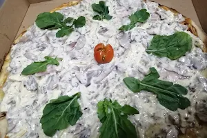 360 Pizza Gourmet image