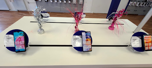 Cell Phone Store «MetroPCS Authorized Dealer», reviews and photos, 703 E Landis Ave, Vineland, NJ 08360, USA