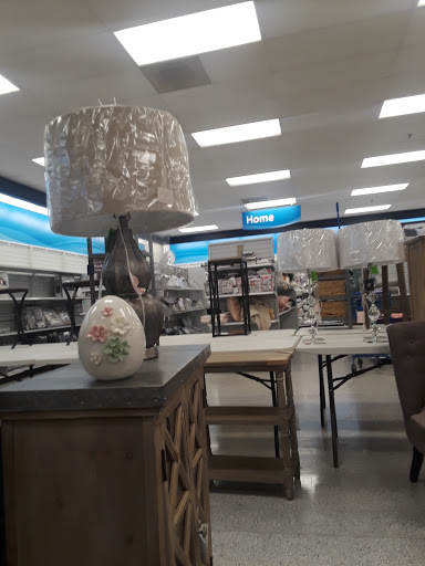 Clothing Store «Ross Dress for Less», reviews and photos, 1180 Stafford Market Pl, Stafford, VA 22556, USA