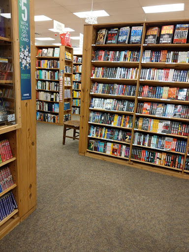 Book Store «Half Price Books», reviews and photos, 8211 Arbor Square Dr, Mason, OH 45040, USA