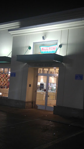 Bakery «Krispy Kreme Doughnuts», reviews and photos, 208 W 14 Mile Rd, Troy, MI 48083, USA